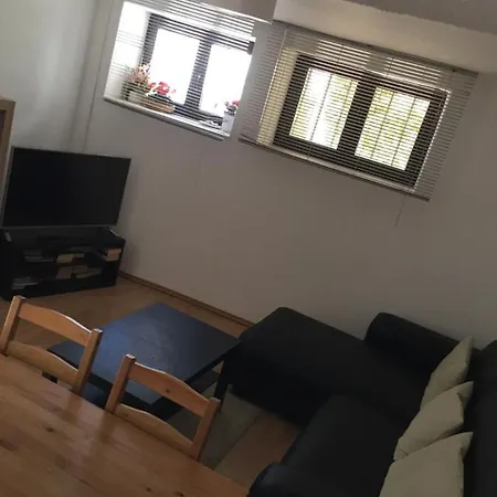 Holiday Home Anton 斯拉汀